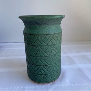 Handcrafted Decorative Pottery Green Vase Signed by Artist R L Latta